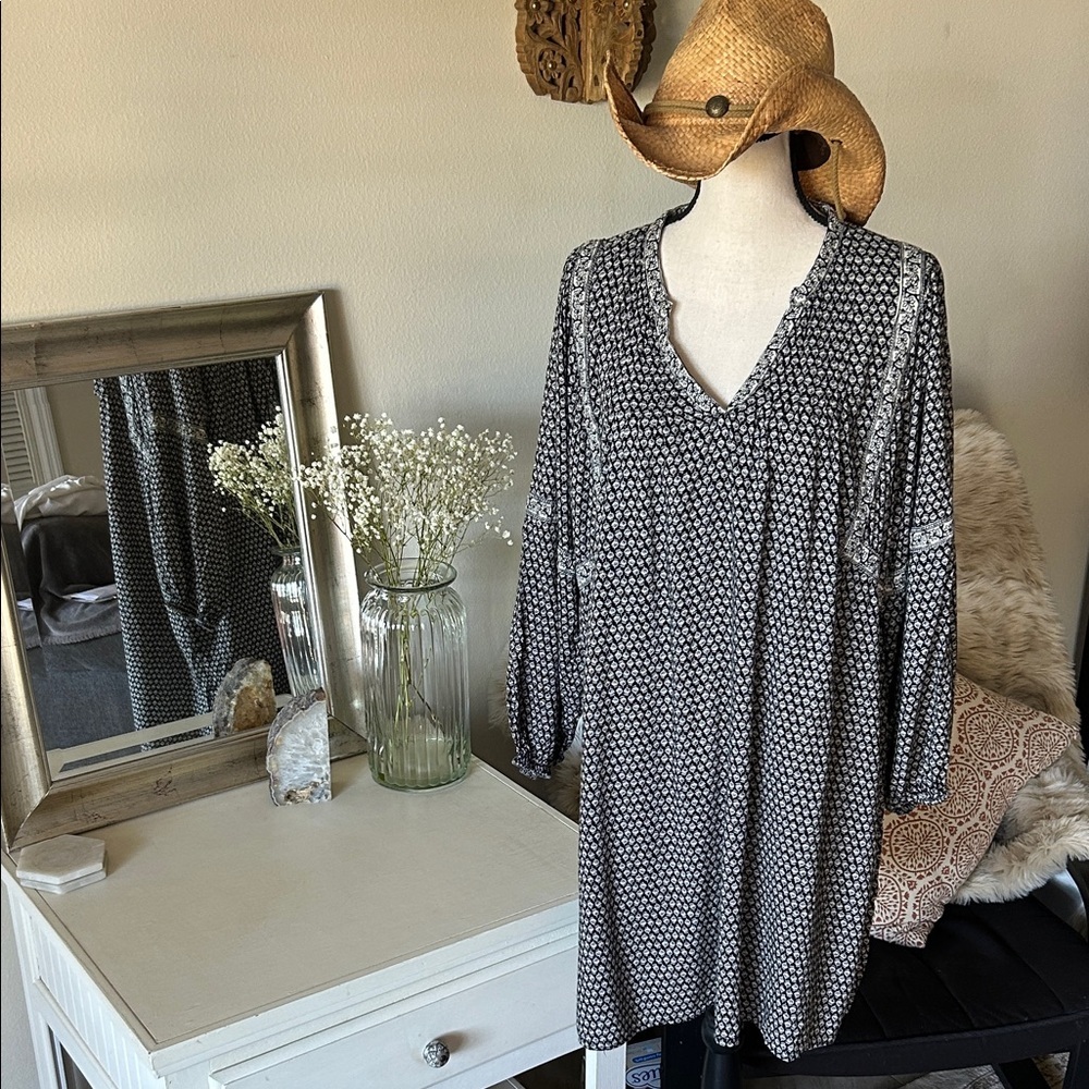 Old navy black block print boho cottage western long sleeve pop over dress L​